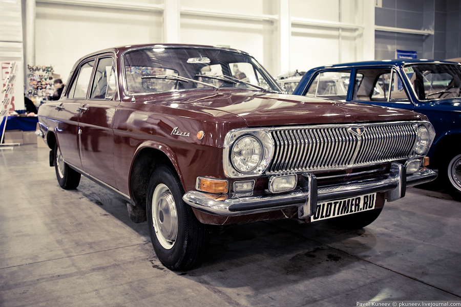 ГАЗ 24 в первозданном виде. Все хром-элементы как на новом автомобиле из СССР.