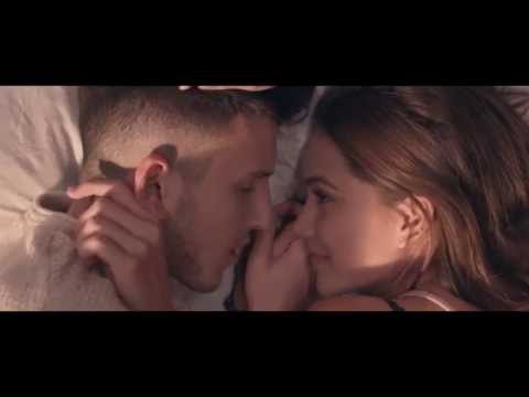 Sebastián Yatra - Cómo Mirarte | Video Oficial